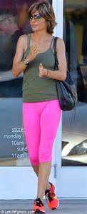 Lisa Rinna 51 Flaunts Her Flawless Figure In Workout Gear As She Goes