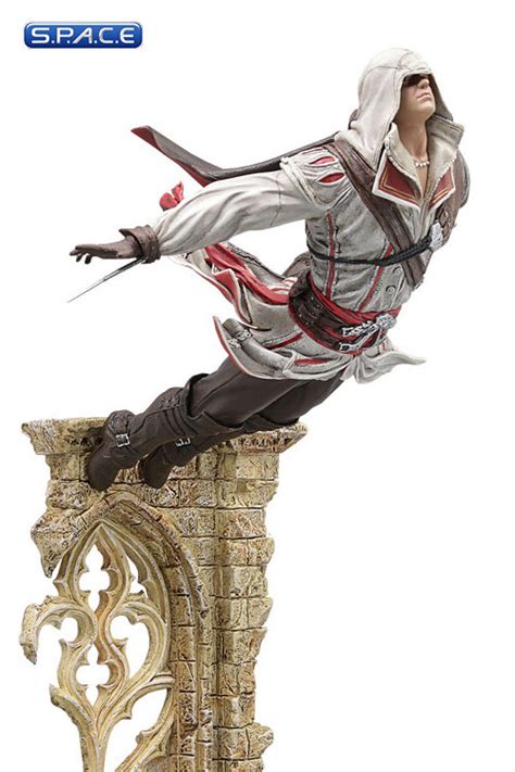 Ezio Leap Of Faith Pvc Statue Assassin S Creed Ii S P A C E Space