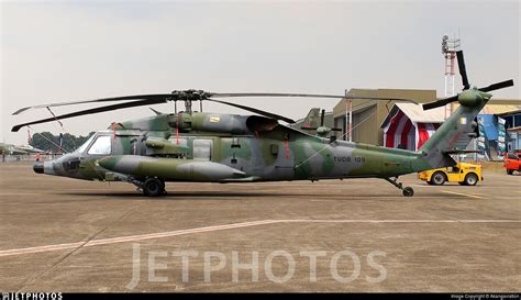 Tudb109 Sikorsky S 70i Blackhawk Brunei Air Force Akangaviation