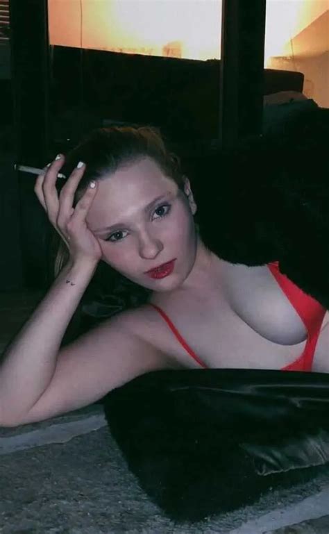 Abigail Breslin Hot And Sexy Bikini Pictures Hot Celebrities Photos
