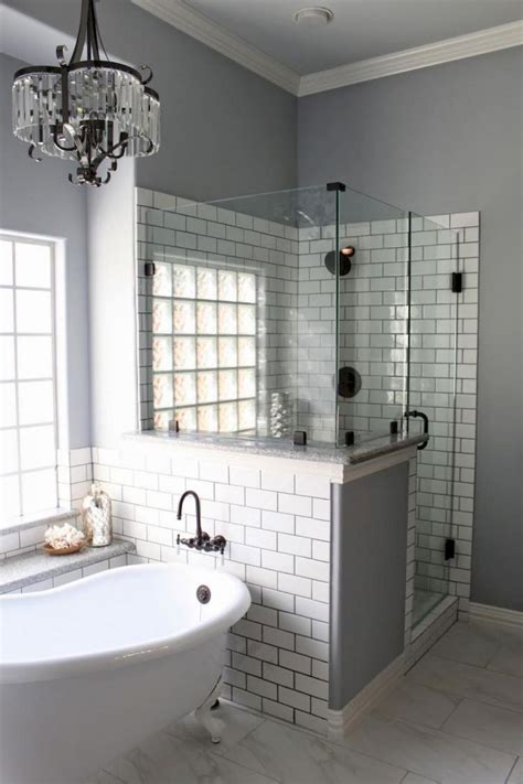 With our master bathroom completed, i feel like i can take on this makeover and finally get it the way that we … 40 Rustic Farmhouse Master Bathroom Remodel Ideas - Page 6 ...