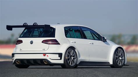 Volkswagen Reveals Track Focused Golf Tcr Concept Gets 330 Hp And 410