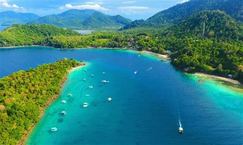 Pulau Weh Sabang Destinasi Wisata Bahari Indah Dengan Surga Bawah