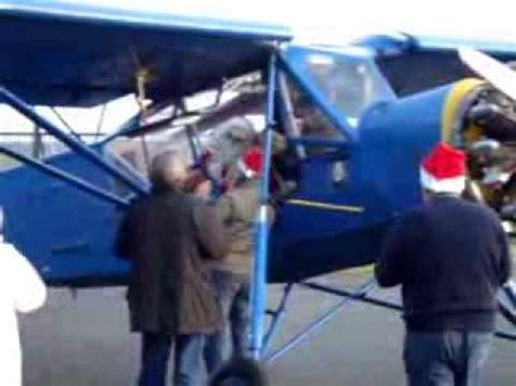 Le père noël en avion  YouTube