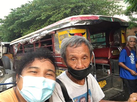 Manila Jeepney Drivers Begging For Alms Get Help From Facebook Group