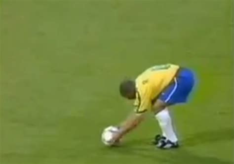 France Vs Brésil 1 1 Roberto Carlos Coup Franc 1997 Vidéo