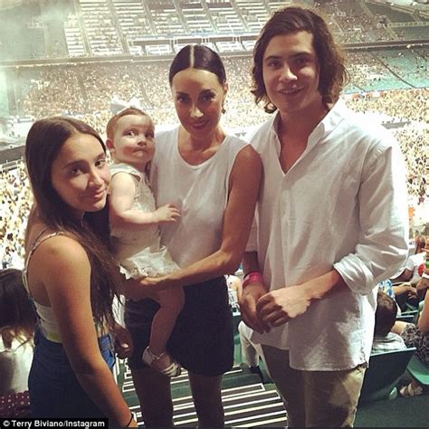 Terry Biviano And Anthony Minichiello Treat Daughter Azura To One Direction Concert Daily Mail
