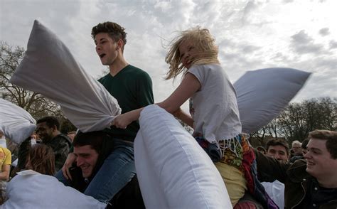 International Pillow Fight Day In Pictures Pillow Fight Picture Fight