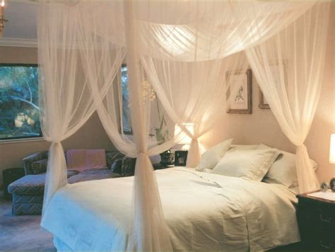 Once, canopy beds were preferred by the upper course that might afford this luxurious piece of furniture. Best mosquito net canopy for bed | INSECT COP