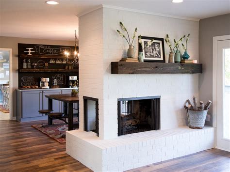 20 Gorgeous Brick Fireplace Designs