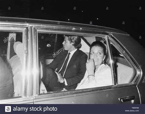 Sein vermögen ging an seine enkelin athina onassis de miranda. Christina Onassis mit ihr Ehemann Thierry Roussel Onassis ...