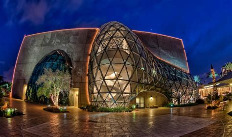 Fue la residencia más estable de dalí, ya que junto a gala vivió aquí de 1930 hasta 1982, con la excepción del período entre 1936 y 1948. Salvador Dali Museum Fisheye at Night - a photo on ...