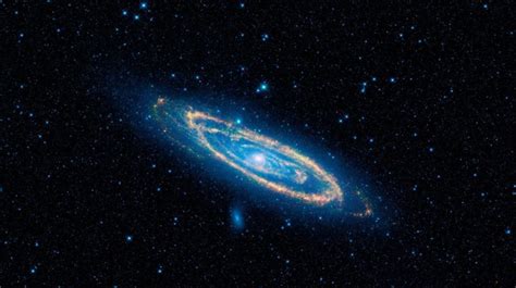 La Nasa Comparte Una Espectacular Imagen De Andrómeda La Galaxia Más Cercana A La Vía Láctea