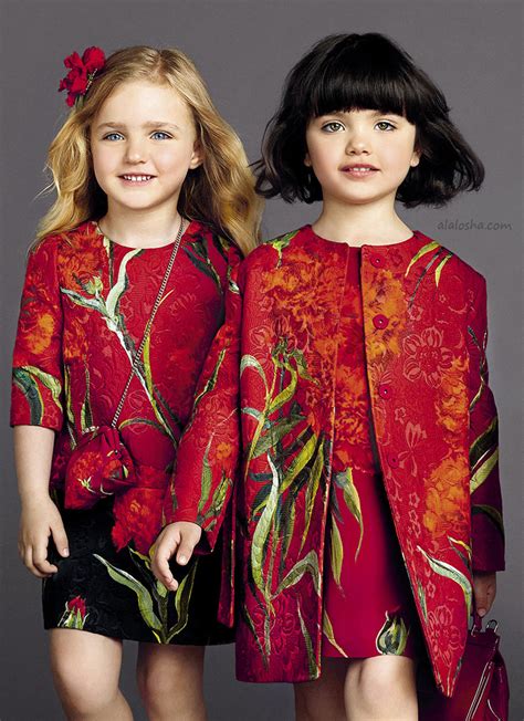 Must Have Of The Day Little Dolce Andgabbanas Models Keep Sunny In Luxe