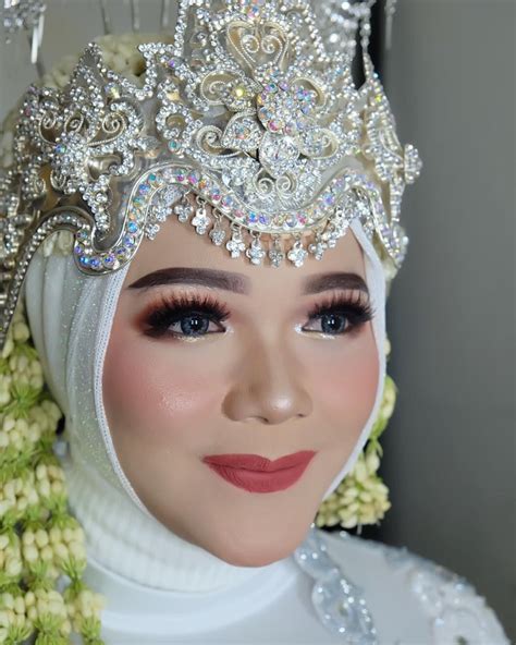 Foto Pengantin Sunda Siger Hijab Barangnesia Com