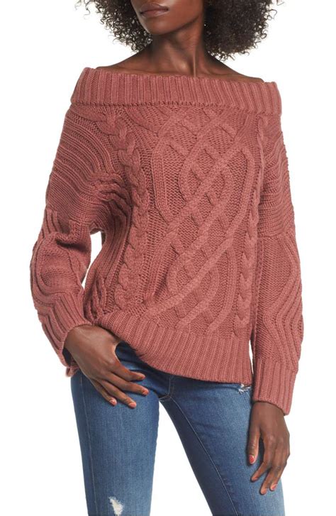 Trendy Off The Shoulder Sweaters For Fall 2017 Thanksgiving Dinner