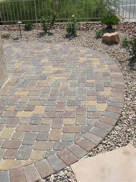 The 20mm size is used in our exposed aggregate and honed westland schist paver. Decorative Rocks for Landscaping: 3 Backyard Design Ideas ...