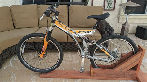 They come in various sizes and configurations that allow the child to grow with the bike they love. Specialized Stumpjumper FSR Elite excellent condition ...
