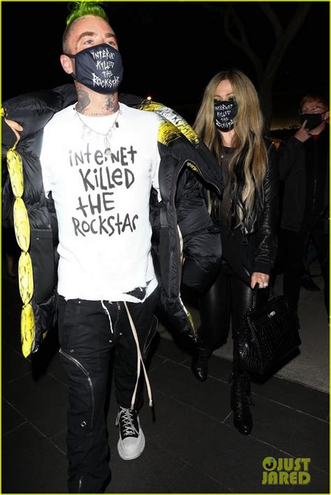 Avril Lavigne Holds Hands With Mod Sun At His Album Release Party Photo 4524402 Avril