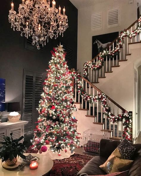 31 Inspiring Christmas Lights Tree Ideas For Living Room Decor