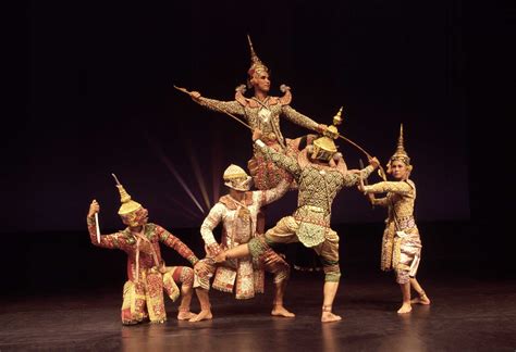 Thai Khon Dance Thailand Arts And Crafts Thailand Art Thai Art