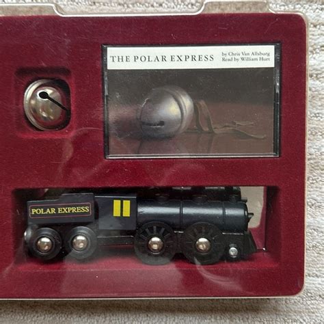 Brio Corporation Toys Brio The Polar Express With 2 Car Train Bell