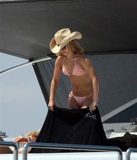 Sexy Hayden Panettiere Bikini Candids On Yacht