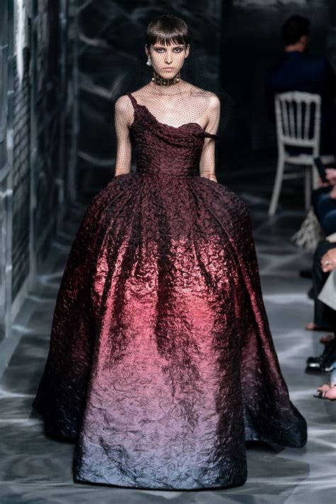 Christian Dior Haute Couture Fall Winter 2019 Cool Chic Style Fashion