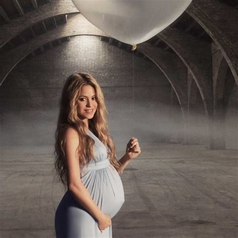 Shakira Embarazada En El Videoclip De Mi Verdad Con Maná Foto En Bekia Actualidad
