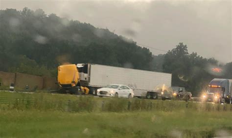 Breaking News Tractor Trailer Accident On I 78 In Lower Saucon