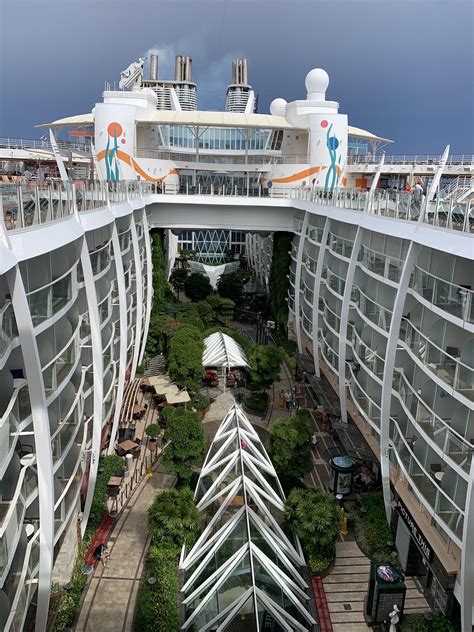 As of 2018, the oasis class ships were the largest passenger vessels ever in service, and allure is 50 millimetres (2.0 in) longer than her sister ship oasis of the seas. Beautiful picture at Allure of the Seas past August. 34 ...