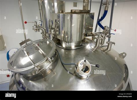 Reactor For Manufacturing Liquid Clean Room Pharmaceutical Plant