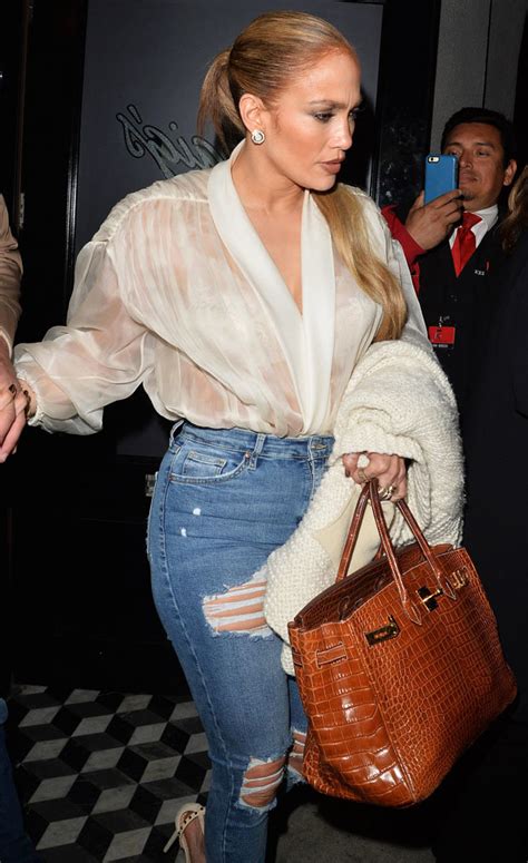 Jennifer Lopez Ass Tounding Booty Takes Backseat As Singer Bares All In