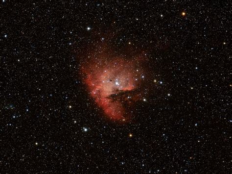 Download Wallpaper 1600x1200 Nebula Stars Glare Space Red Dark