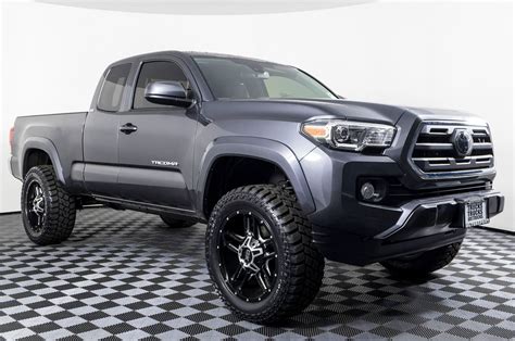 2018 Toyota Tacoma 4x4 Lift Kit Rough Country 4 Suspension Lifts For