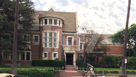 American Horror Story Hotel Brings Back Murder House