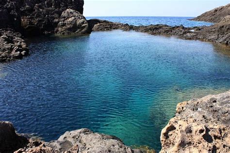 Maybe you would like to learn more about one of these? Ustica ed il fascino del mare cristallino | italiani.it