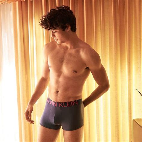 Noah Centineo Male Feet Hottest Male Celebrities Mens The Best Porn