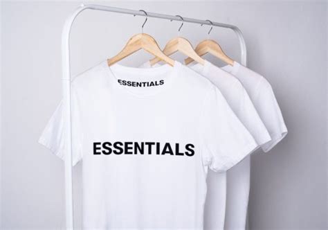 Essentials T Shirts White