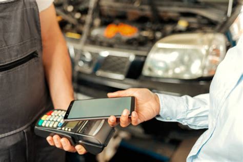 Auto Repair Credit Card Payment Stock Photos, Pictures & Royalty-Free