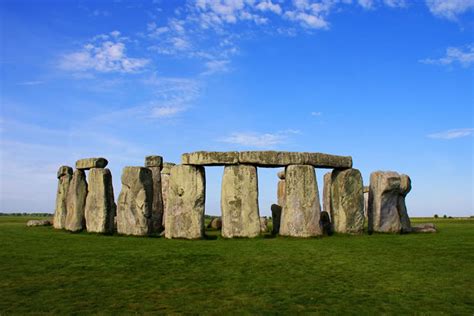 25 Most Famous Landmarks You Should Visit Before You Die