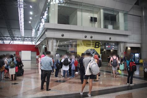 ستيسين کريتاڤي تايڤيڠ) is a malaysian train station located at and named the new station, which is situated to the northeast of the second station, began operations on 27 february 2014. KTM ETS Rail Replacement Bus Service: KL Sentral - Tanjung ...