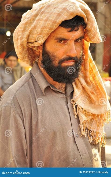 Homme Arabe Avec Le Turban Photographie éditorial Image Du Moustache 33727292