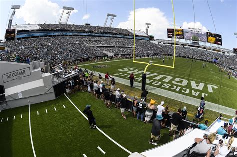The jaguars missed the playoffs for the ninth consecutive season. Jaguars Begin Offering Public Tours Of EverBank Field | WJCT NEWS