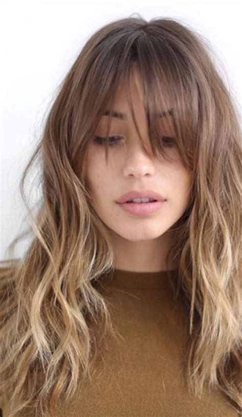 Best 5 Hairstyles With Bangs You’ll Want To Copy Uniq Log Medium Length Hair Cuts Medium