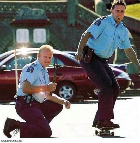 Funny Cops 70 Pics