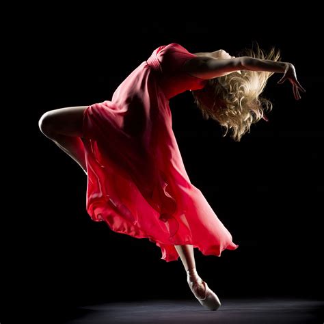 12 Most Famous Modern Dancers We All Should Know About Dance Poise