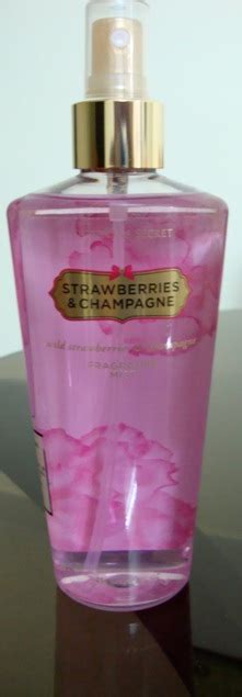 Victorias Secret Strawberries And Champagne Fragrance Mist Review Makeupandbeauty Com