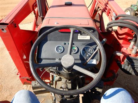 Massey Ferguson 231 Farm Tractor Vinsn51027 Massey 232 Front