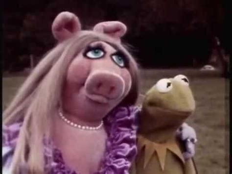 Kermit Fozzie And Ms Piggy Doing Improv In This 1979 Muppet Movie